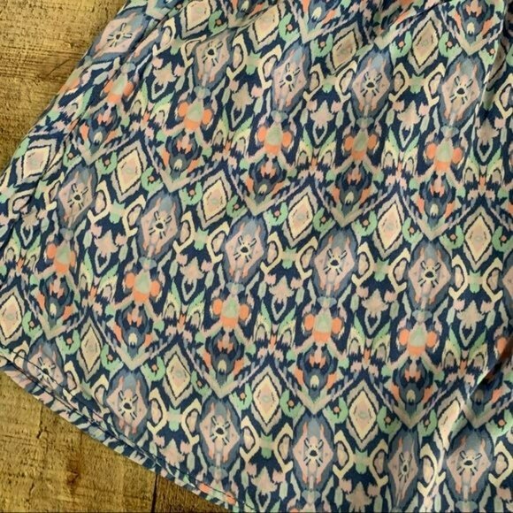 Hollister womens size medium lightweight pink and blue mini skirt - Picture 6 of 6